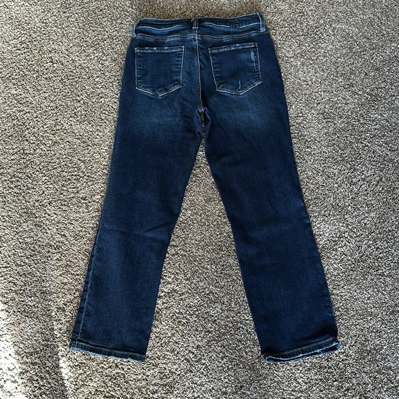 Kut from the Kloth jeans
Reese Highrise Fab Ab ankle straight leg
Size 8 - Picture 3 of 4